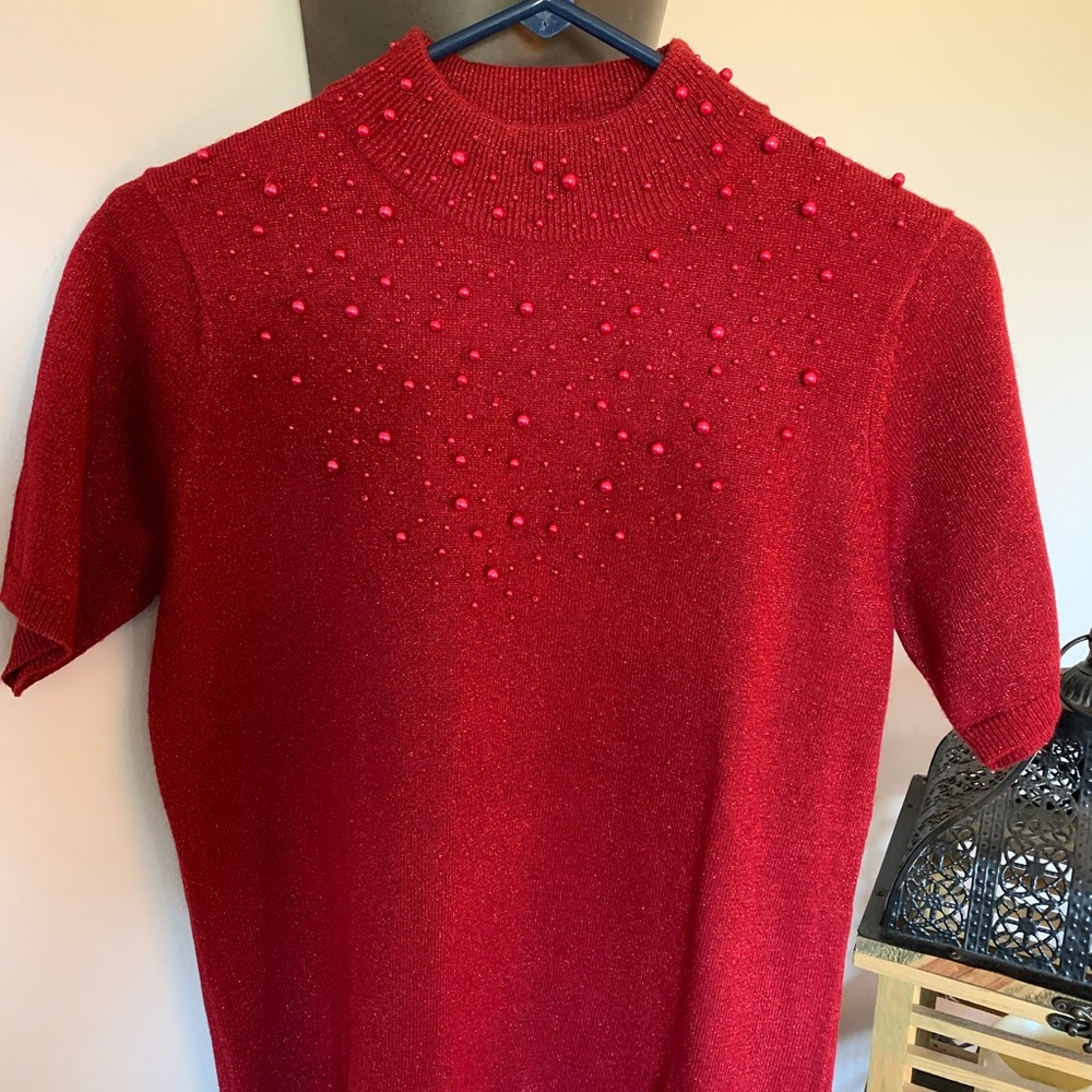 Red 🎅🎄Sweater with Red Faux Pearls